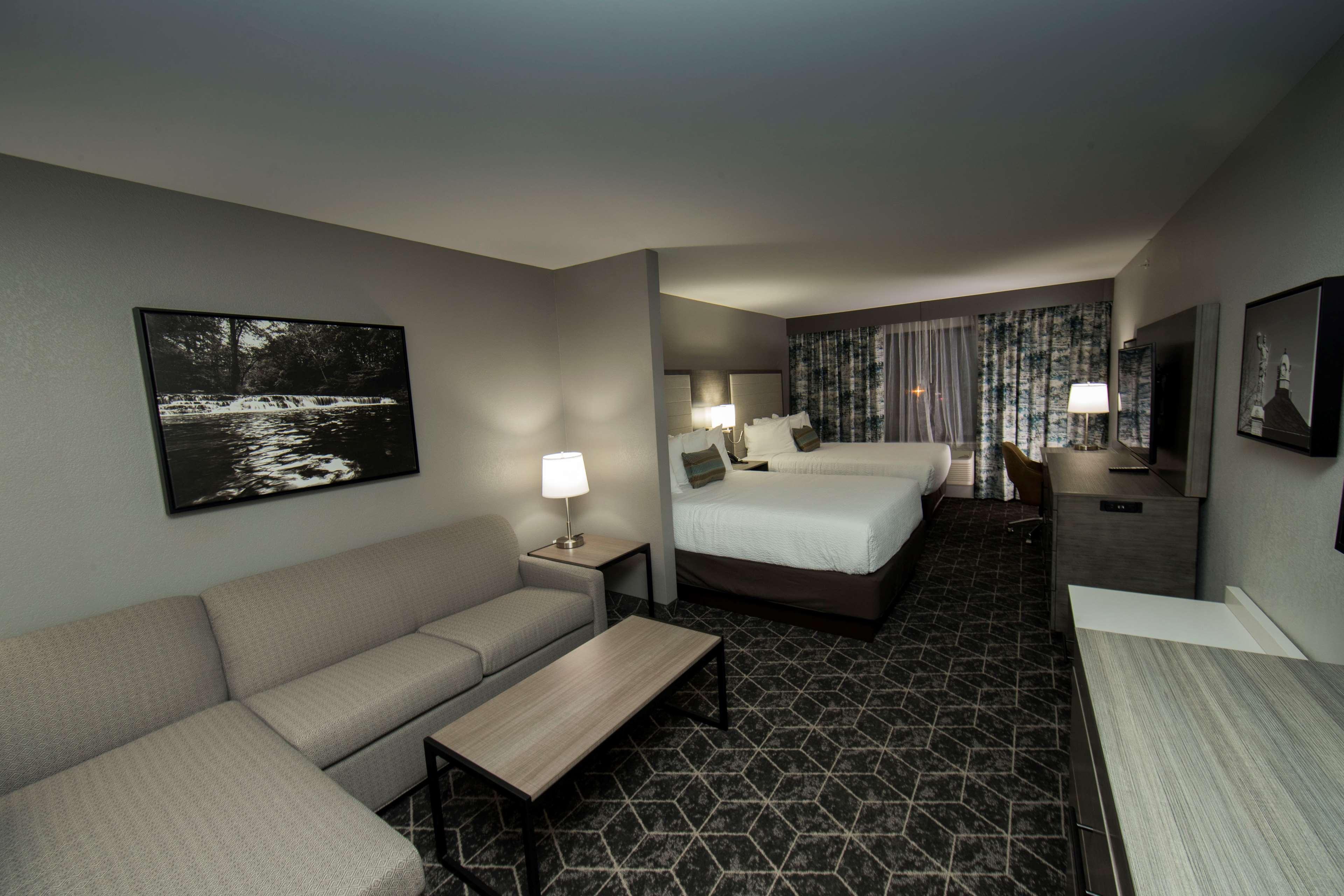 Best Western Plus Lawrenceburg Экстерьер фото